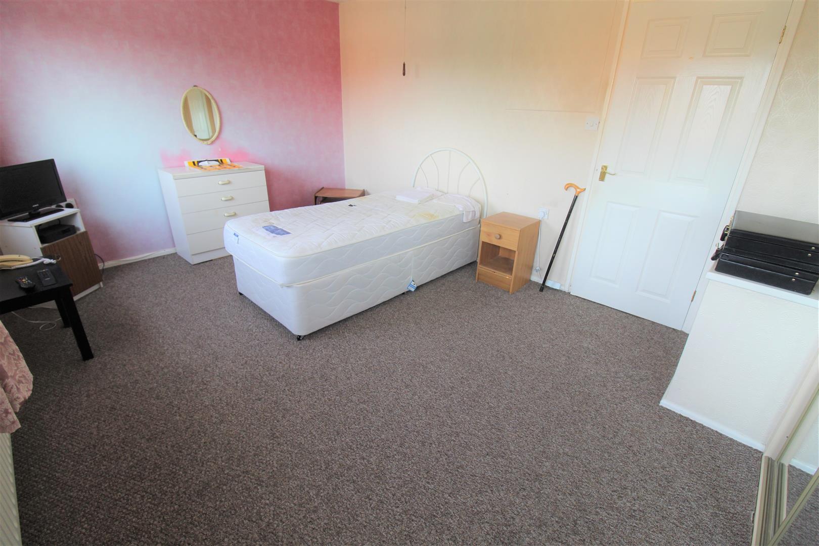 Cotswold Crescent, Milton, Stoke-On-Trent